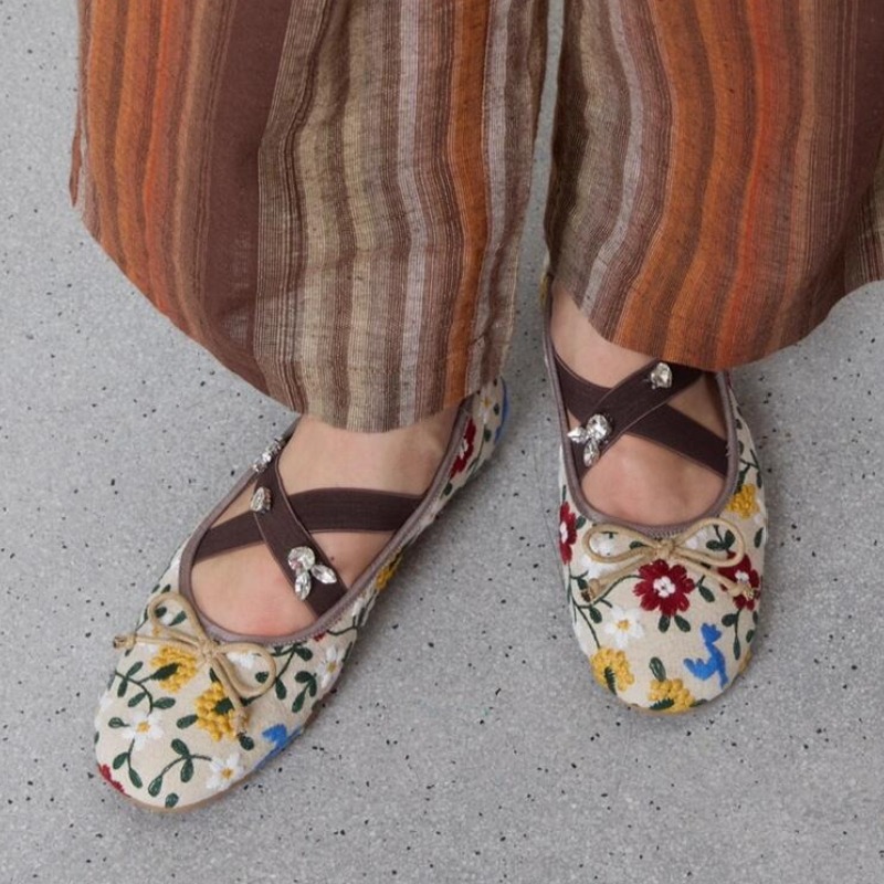 Embroidery Designer - Embroidery Flower Ballet Flats Women Rhinestone