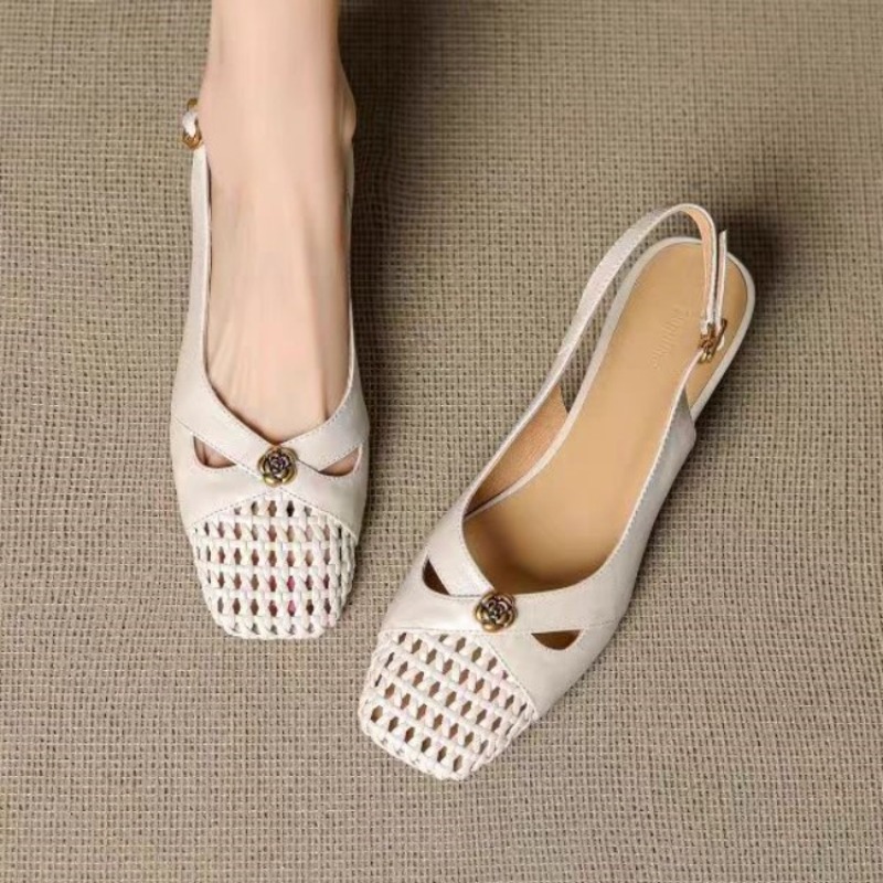 Embroidery Flat Shoes - Women's French-style closed-toe sandals, chunky heel,