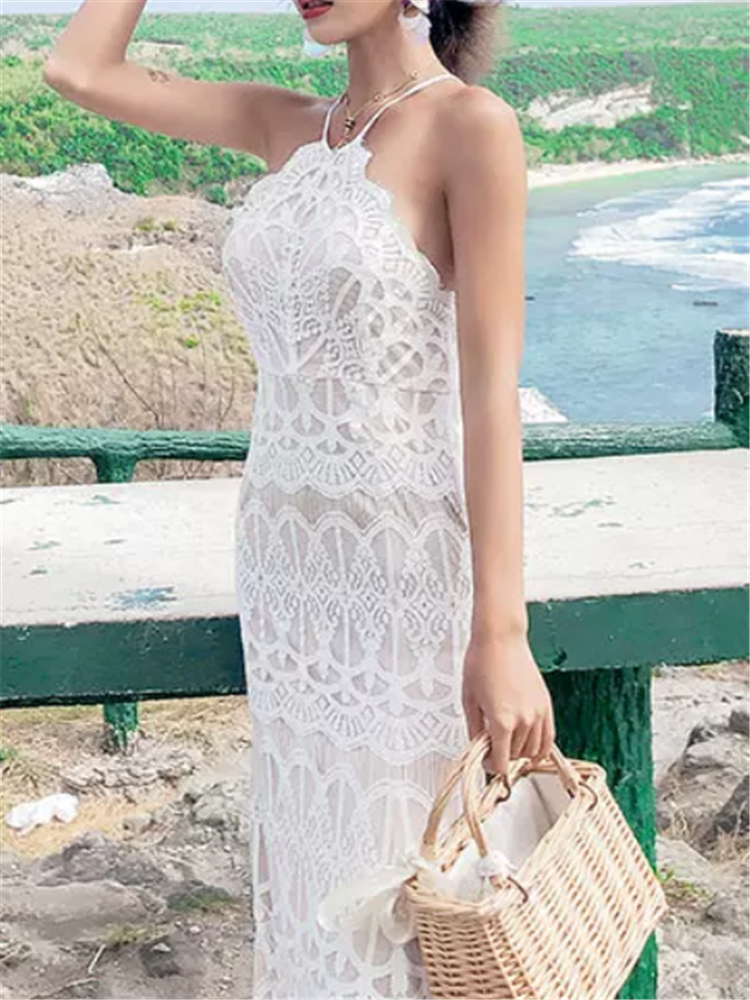 Lace Embroidery Elegant Women  - Embroidery Bali recensione e prezzo