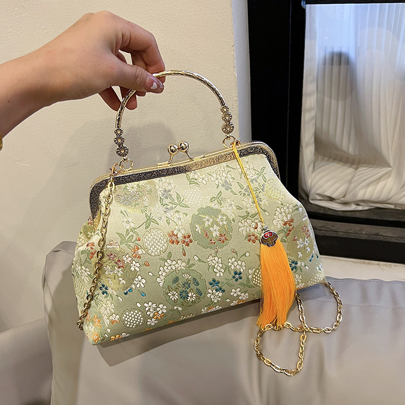 Elegant Embroidered Handbags f - Embroidery Wallet recensione e prezzo