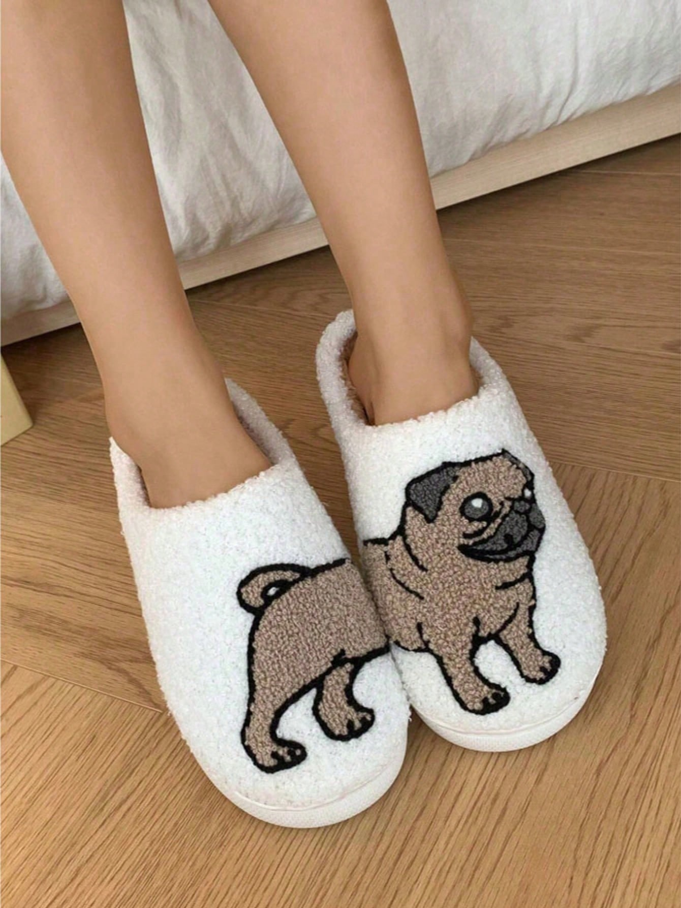Couple Pug Embroidery Plush Sl - Embroidery Garments recensione e prezzo