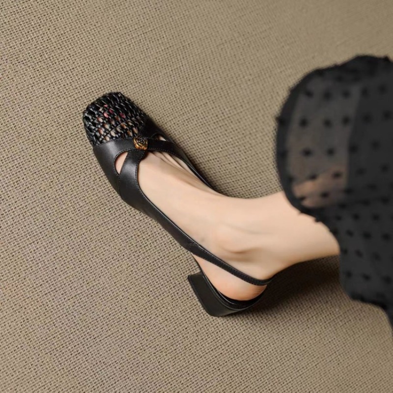 Women's French-style closed-to - Embroidery Flat Shoes recensione e prezzo