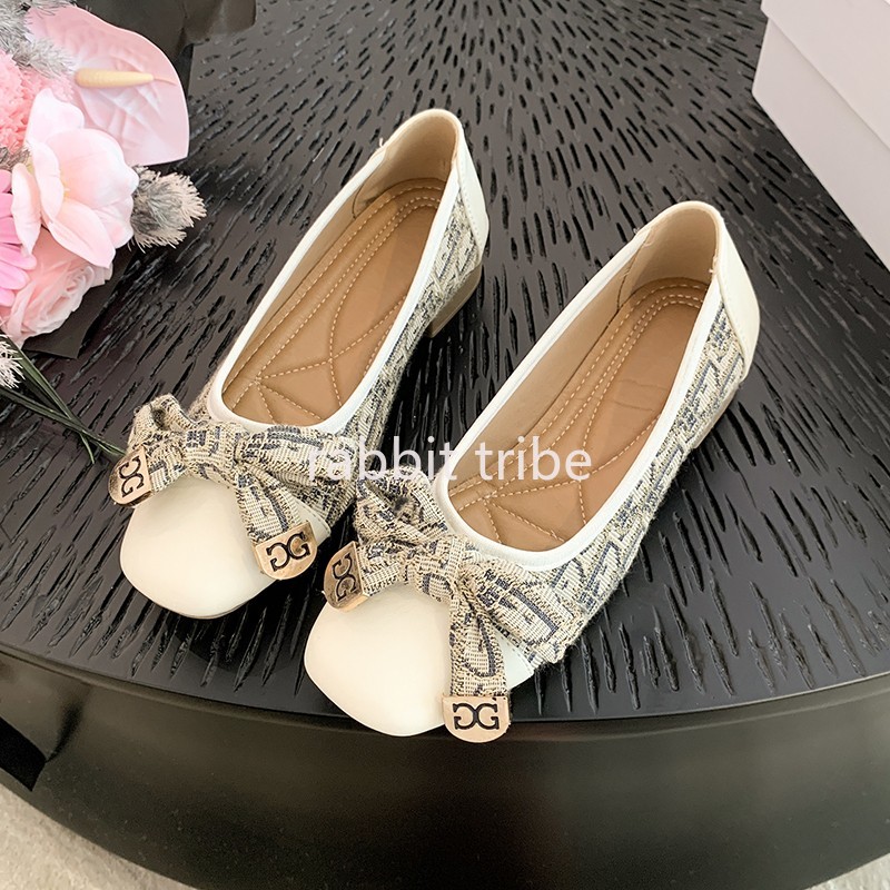 Comfortable French Womens Sing - Embroidery Flat Shoes recensione e prezzo