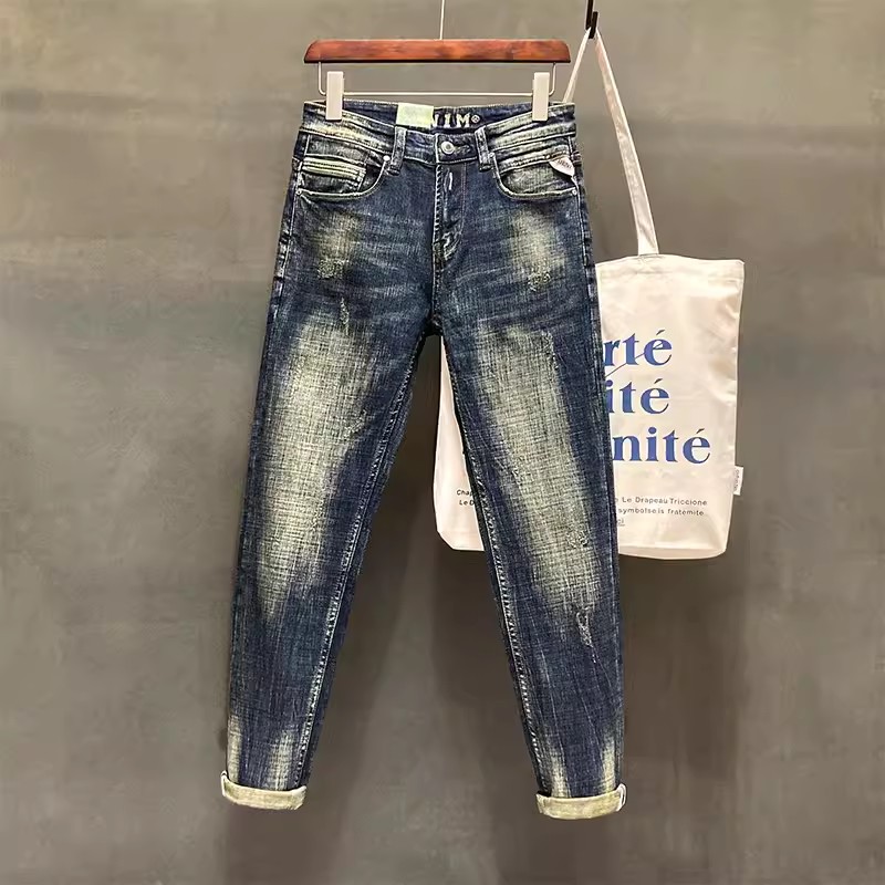 Designer Fashion Men Jeans Hig - Embroidery Effect recensione e prezzo