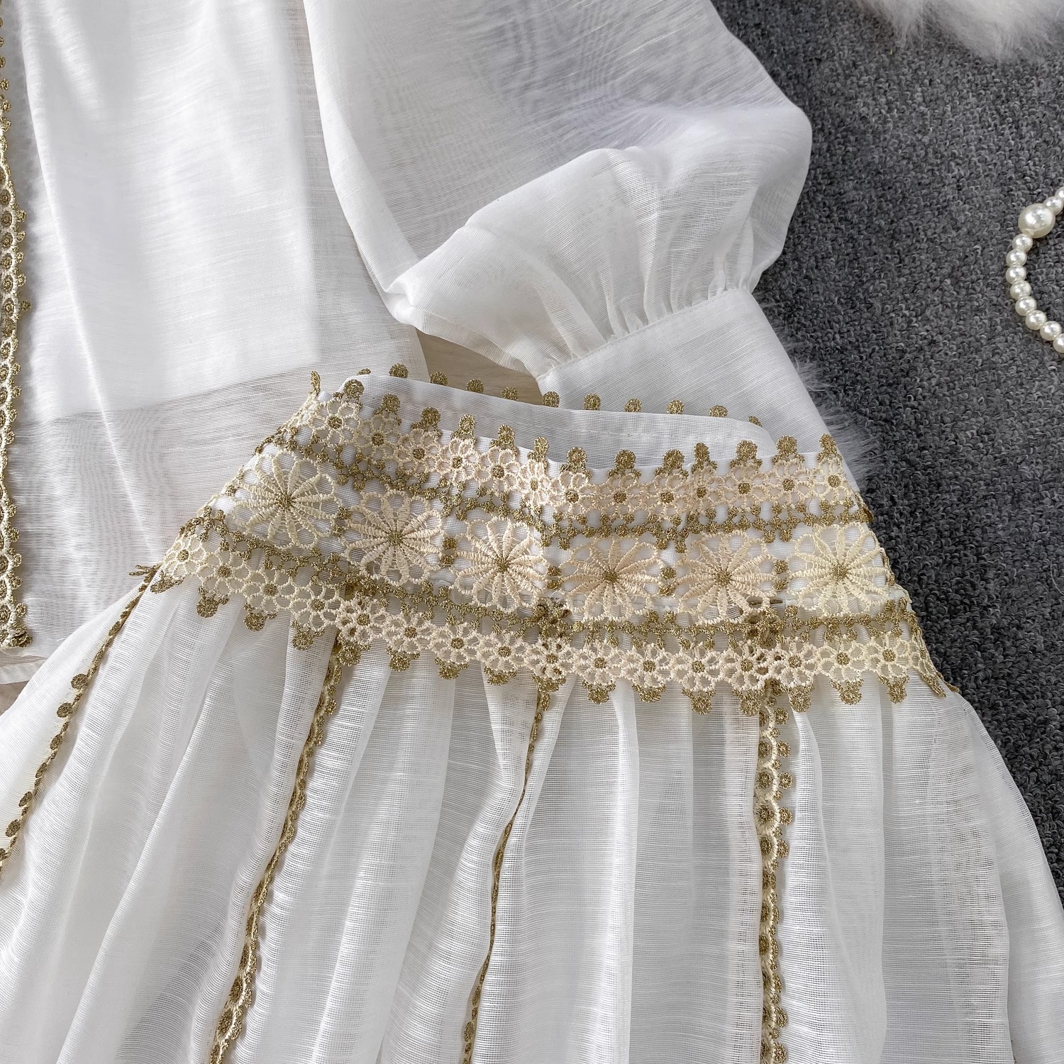 Elegant Shirt Skirt Suit Women - Embroidery Uniform recensione e prezzo