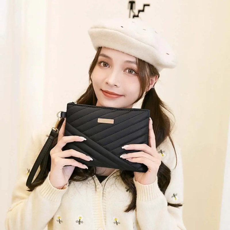 Stylish Women's Small Leather  - Embroidery Wallet recensione e prezzo