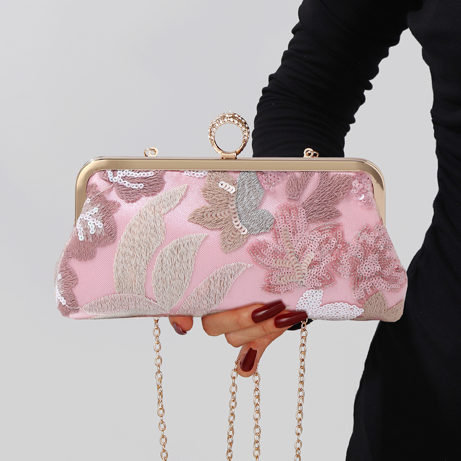 Sequins Embroidery Clutch Bag  - Embroidery Bali recensione e prezzo