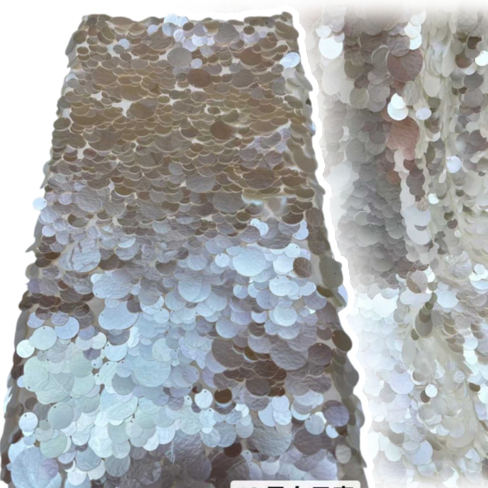 Madison-African Rose 3D Sequin - Embroidery Net Fabric recensione e prezzo