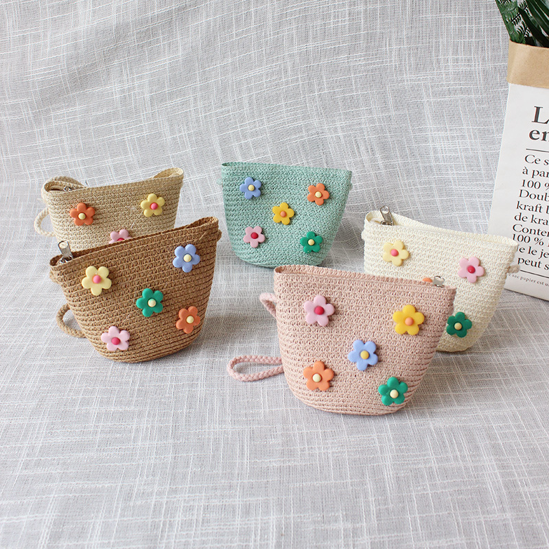 Children's Straw Crossbody Bag - Embroidery Love recensione e prezzo