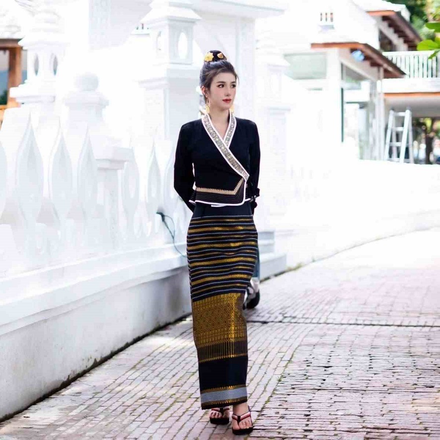Yunnan Xishuangbanna Dai Tradi - Embroidery Effect recensione e prezzo