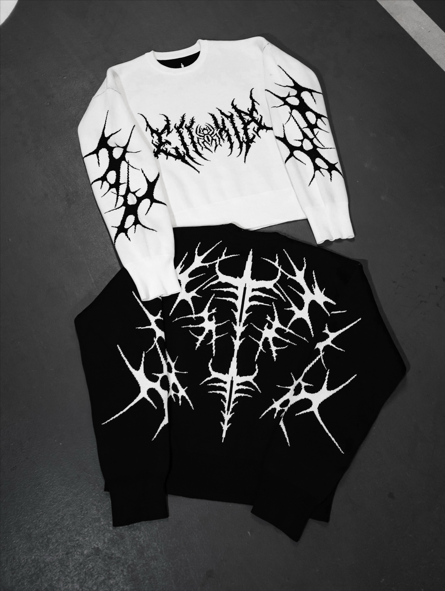 Women's Casual Punk Top Black  - Embroidery Font Free recensione e prezzo