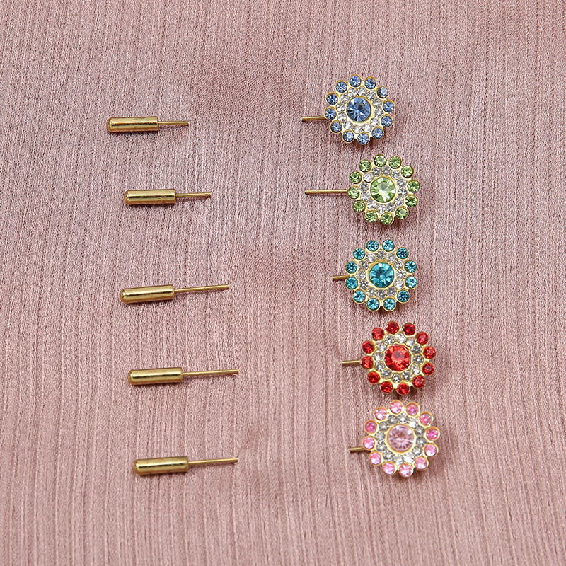 Double-Layered Flower Diamond  - Embroidery Eyebrow recensione e prezzo