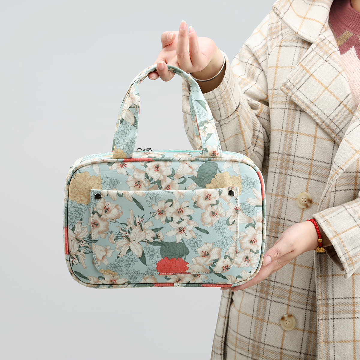 Lake Blue Yarn Bag Embroidery  - Embroidery Yarns recensione e prezzo