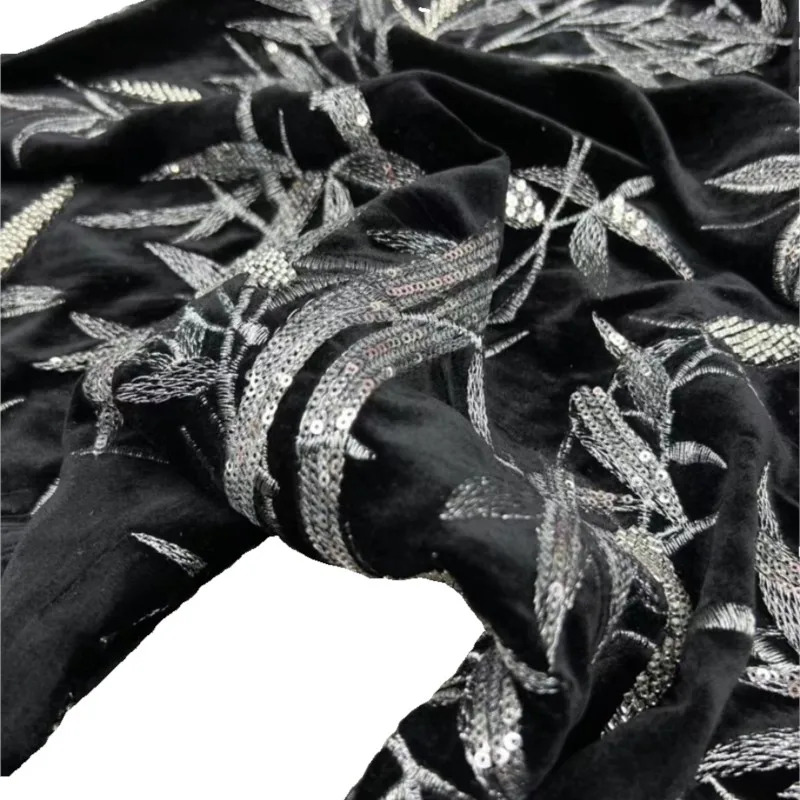 CyNew high-end custom-made bla - Embroidery Garments recensione e prezzo