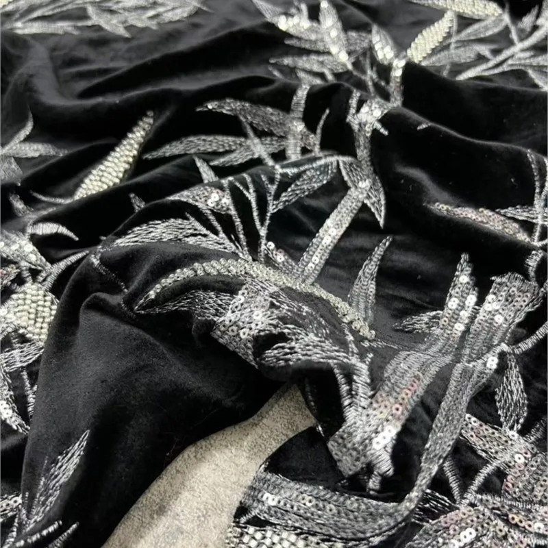 CyNew high-end custom-made bla - Embroidery Garments recensione e prezzo