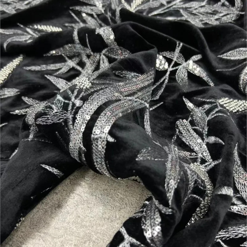 CyNew high-end custom-made bla - Embroidery Garments recensione e prezzo