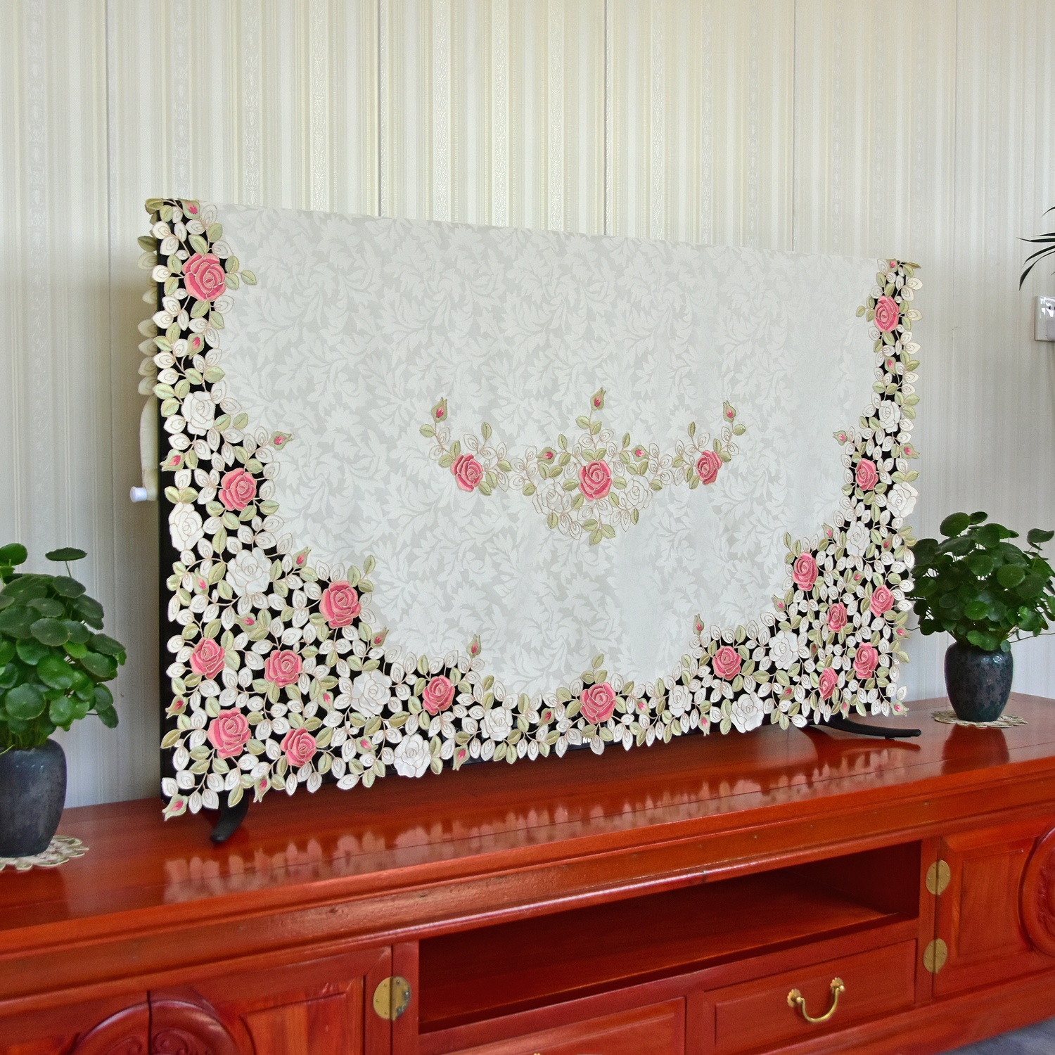 Curved Screen TV Dust Cover Cl - Embroidery Artist recensione e prezzo