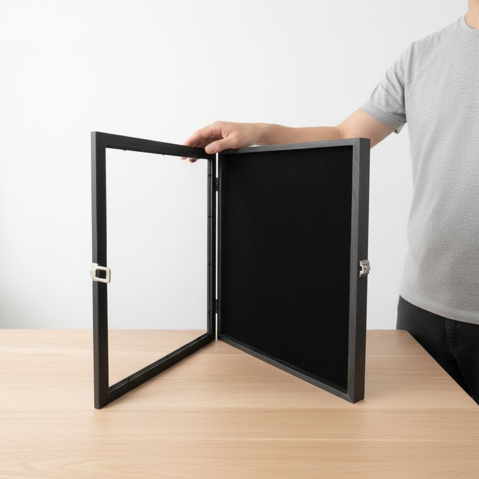 Badge Display Frame Transparen - Frame Display Wood recensione e prezzo