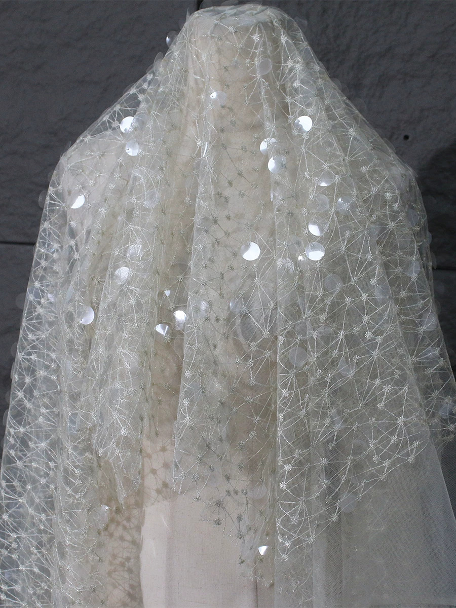 1yard Sequin embroidery thread - Embroidery Net Fabric recensione e prezzo